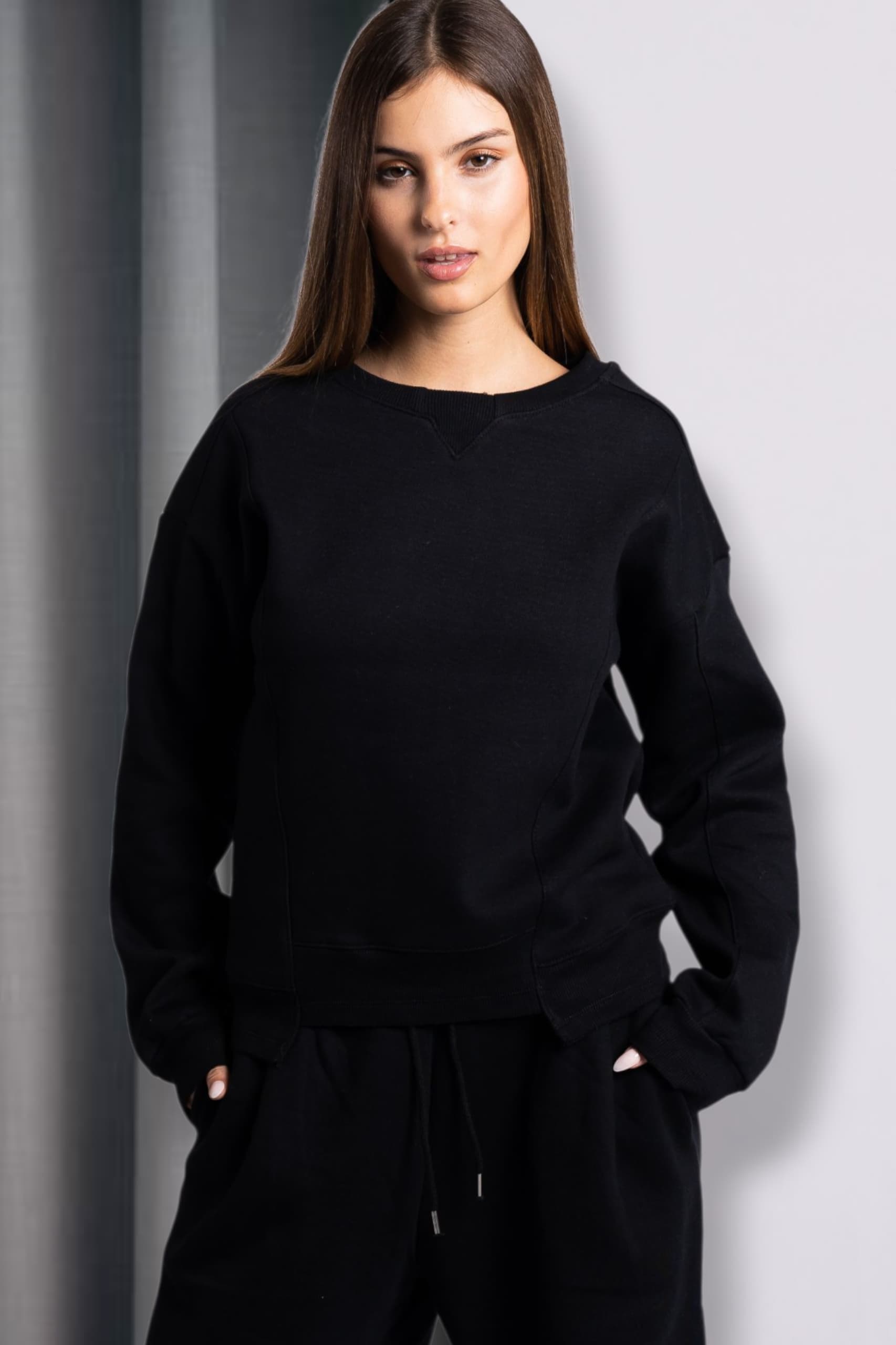 Buzo Estilo Urbano con Recortes (NEGRO)